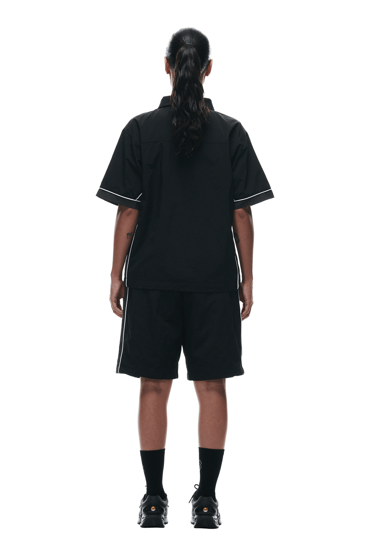 WARM UP NYLON HALF ZIP BLACK
