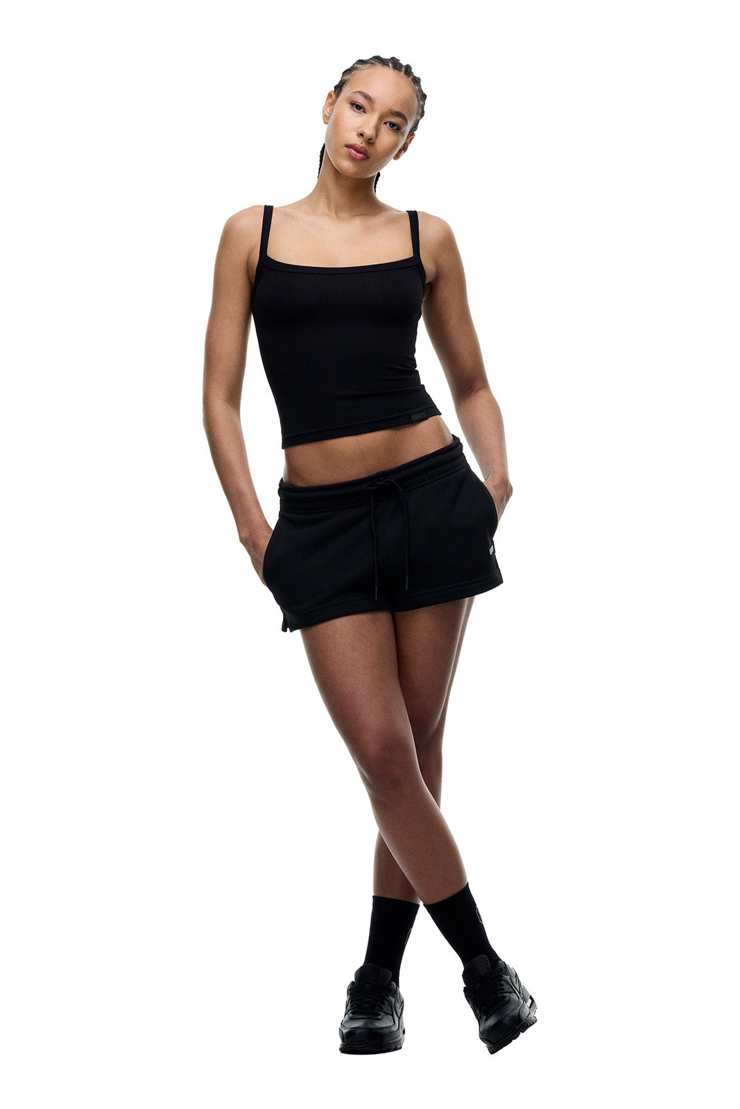 WMNS FITTED CROPPED TOP BLACK