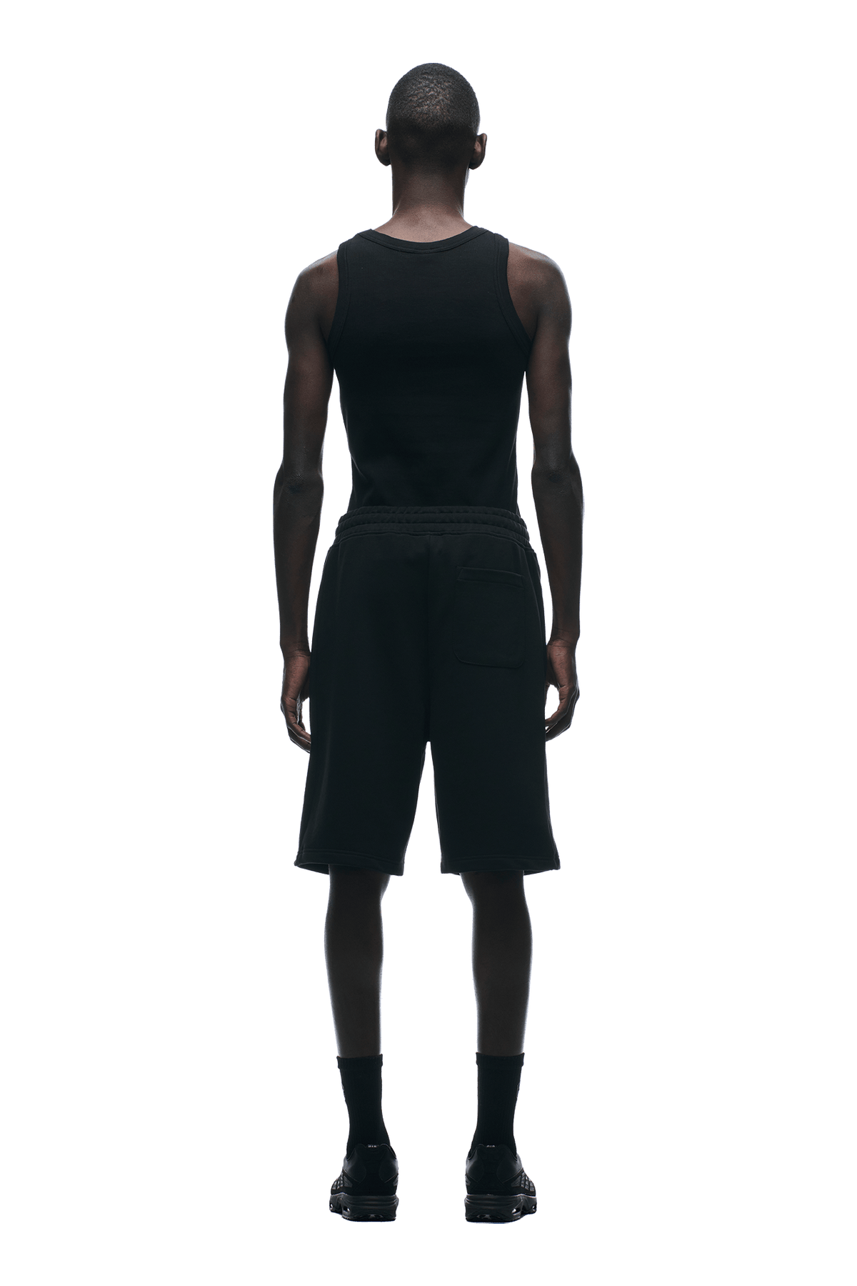 6PM+ SHORTS BLACK
