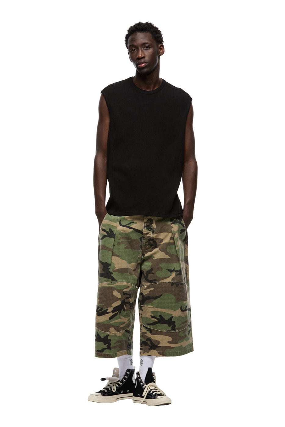 SLEEVELESS WAFFLE TEE BLACK