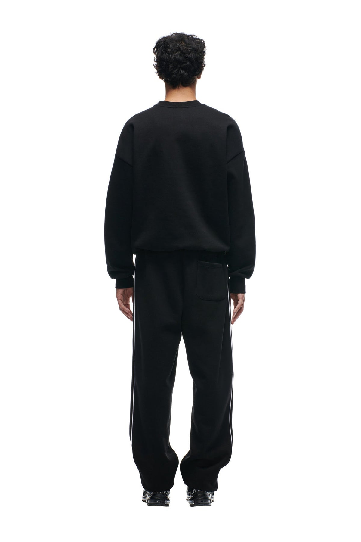 SHIELD LOGO CREWNECK BLACK