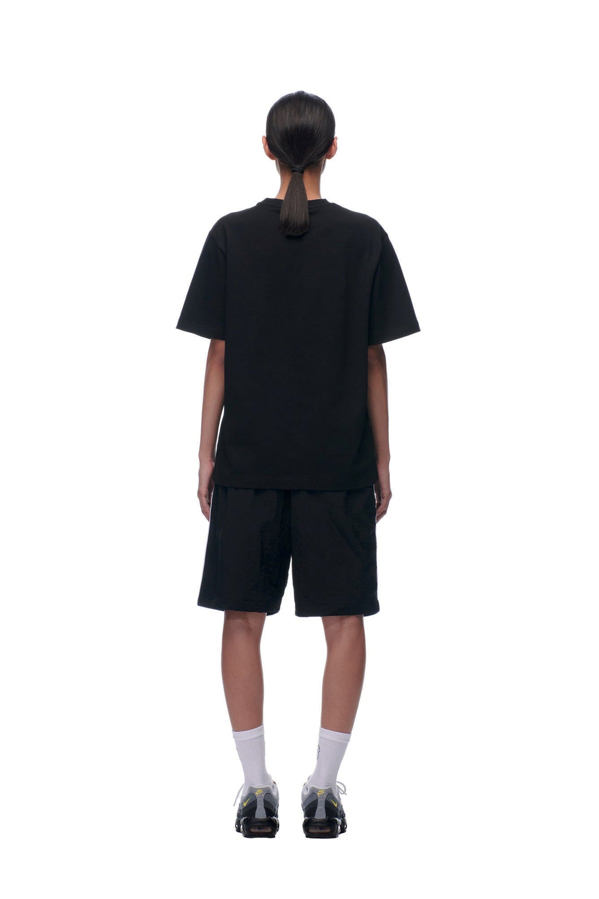 NH PLAY LOGO T-SHIRT BLACK