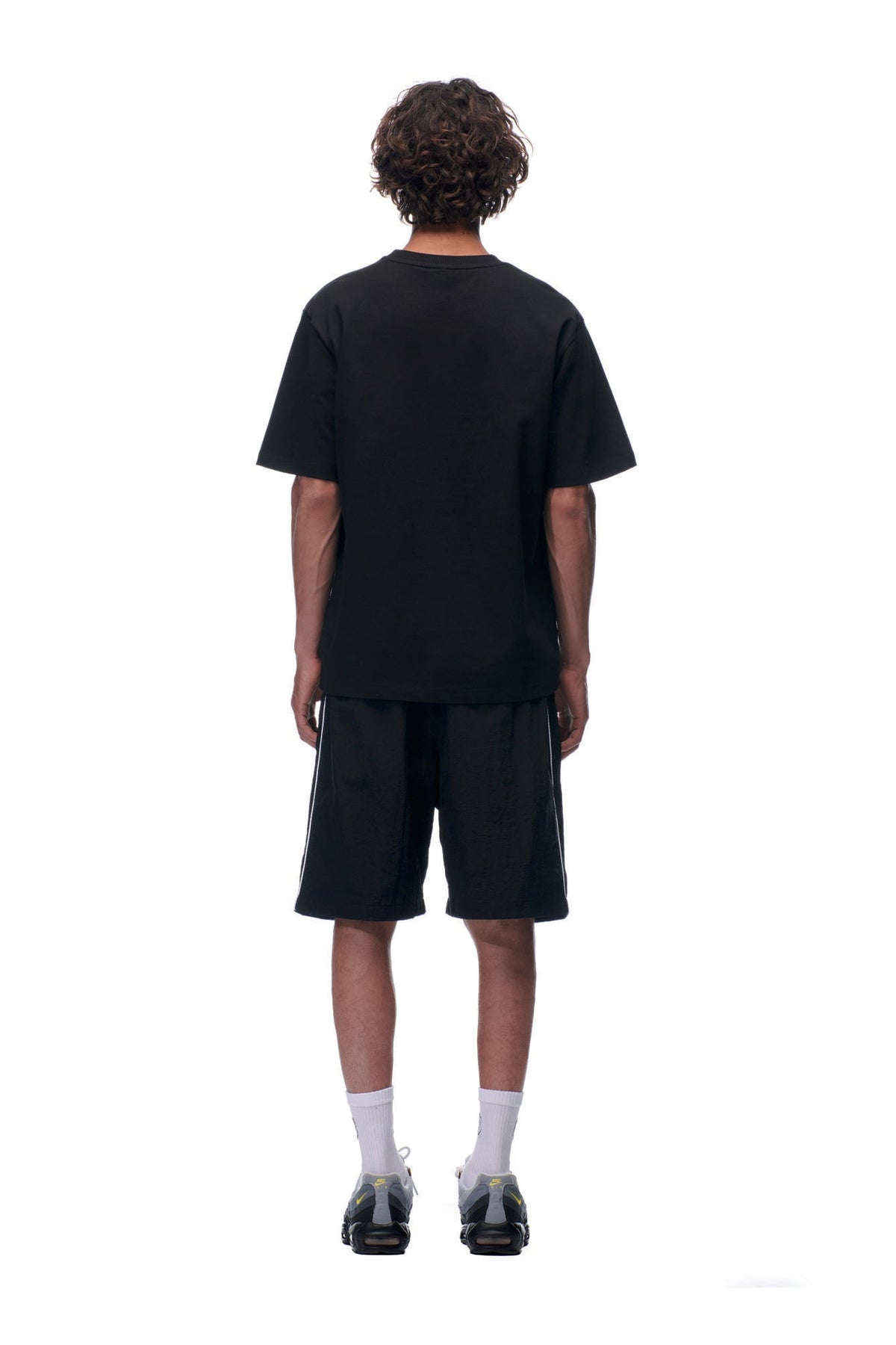 NH PLAY LOGO T-SHIRT BLACK