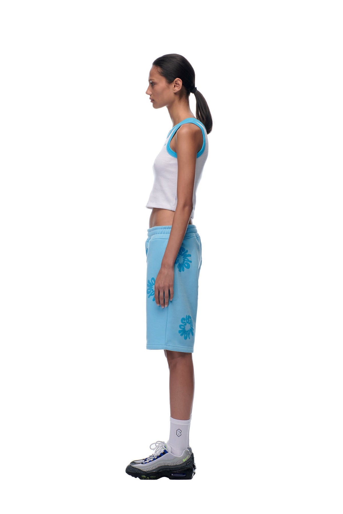 FLOWER SHORTS BABY BLUE