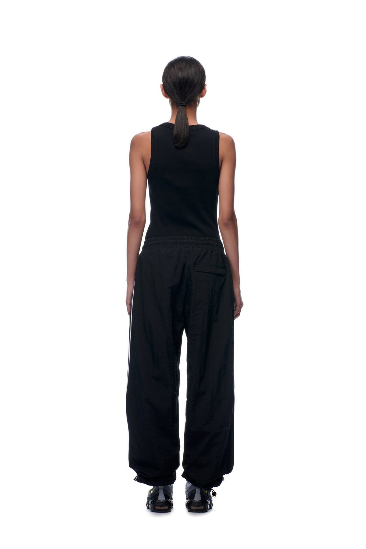 NH NYLON TRACKPANTS BLACK
